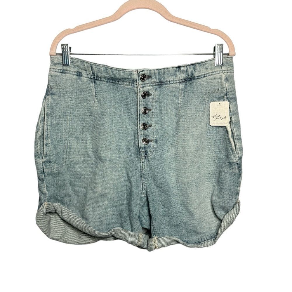 We The Free People Osaka Barrel Denim Shorts Size 28 NWT Blue Distressed - Picture 2 of 10